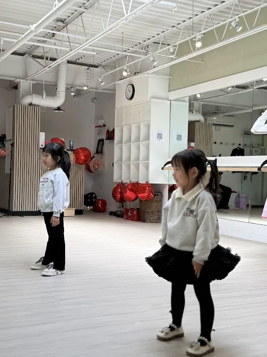 MVP Dance Complex Picture 3