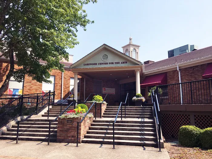 Lakewood Center for the Arts/Lakewood Theatre Company Picture 7