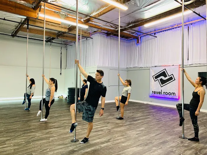 Revel Room Studios - Milpitas Picture 4