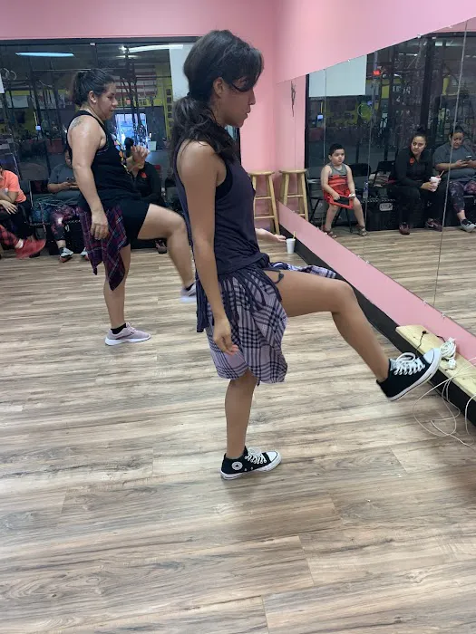 PAO&MORE DANCE FIT (ZUMBA) Picture 2