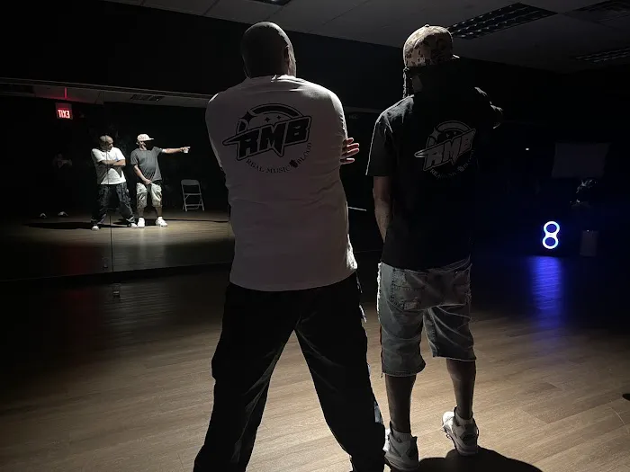RMB Dance Studio Picture 2