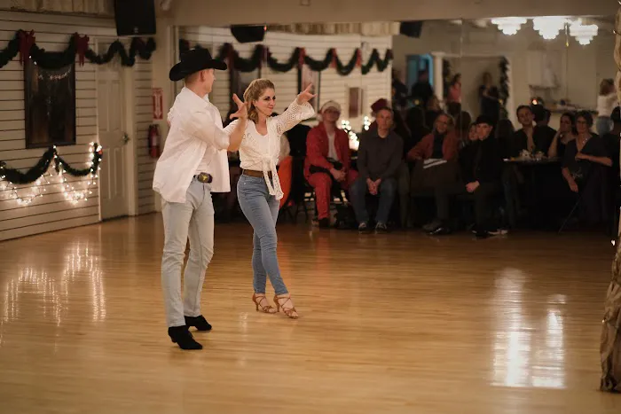 Versal Dance Studio Picture 9