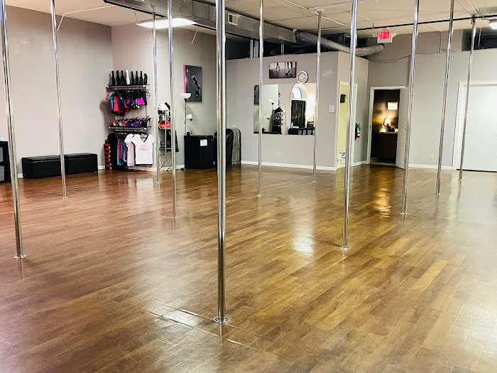 Miss Pole - Brookfield Picture 10