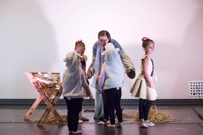Heaven's Least Ballet Picture 9