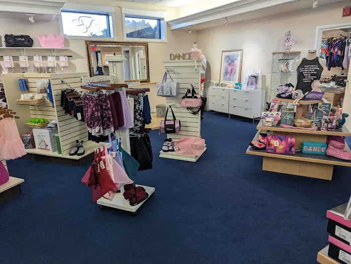 Dancer's Closet Picture 1