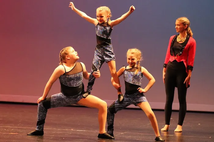 Nikki's Dance Studio Picture 10