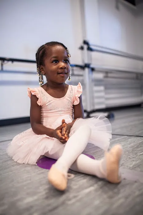 Bloom Dance Studio - Elkhorn Picture 1