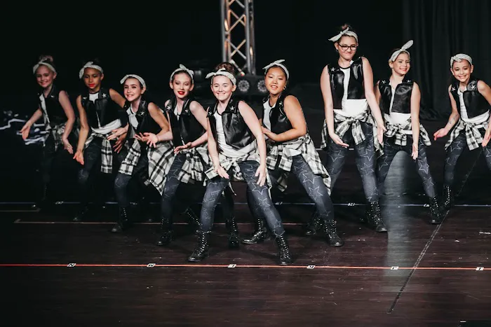 Bloom Dance Studio - Blondo Picture 3
