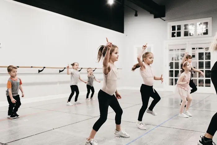 Bloom Dance Studio - Valley Picture 3