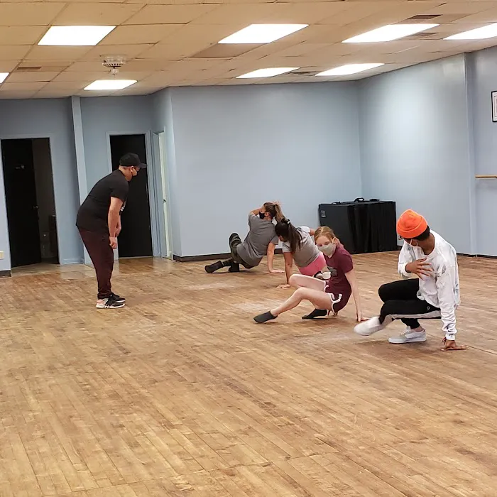 Axis & Atlas Dance Company Picture 6