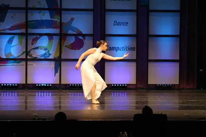 Axis & Atlas Dance Company Picture 7