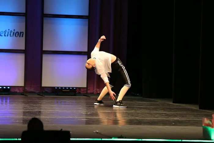 Axis & Atlas Dance Company Picture 1