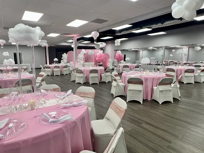 A Experience Lifestyle Lounge Picture 7