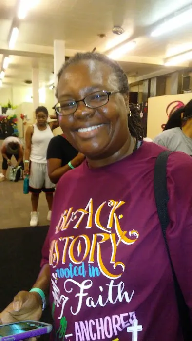 Zumba Queen Dee Picture 2
