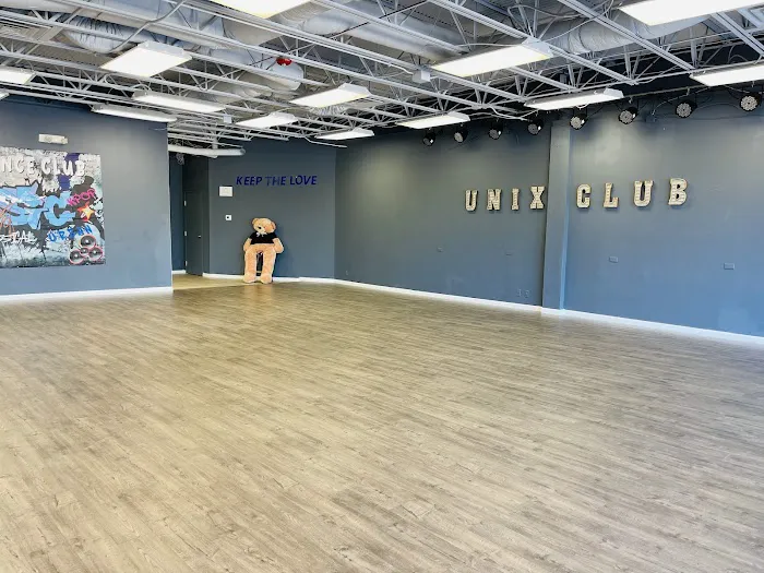 Unix Dance Club Picture 2