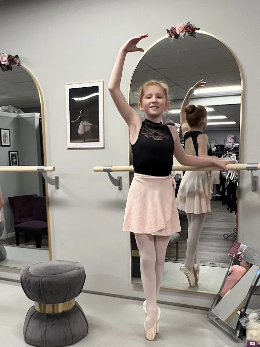 On Pointe Dancewear Picture 7