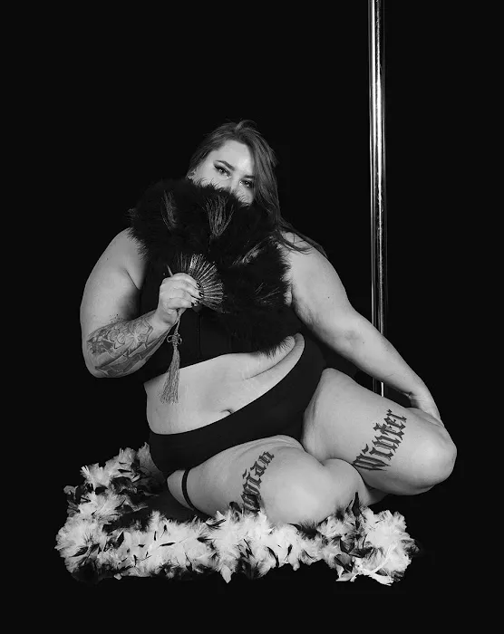 Miss Pole - Madison Picture 8