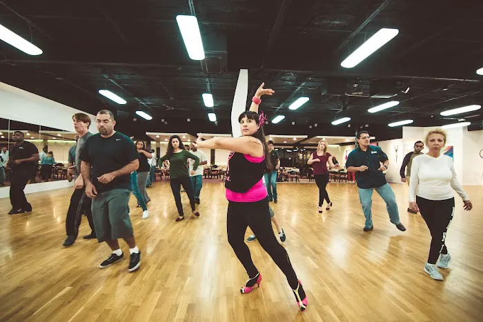 Latin Fusion Oklahoma - Salsa & Bachata Dance Classes Picture 7
