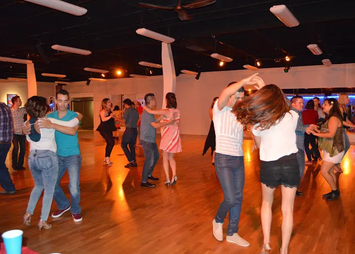 Latin Fusion Oklahoma - Salsa & Bachata Dance Classes Picture 6