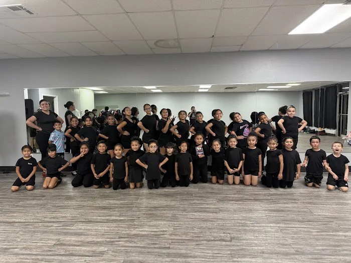 Ballet Folklorico Herencia OKC Picture 4