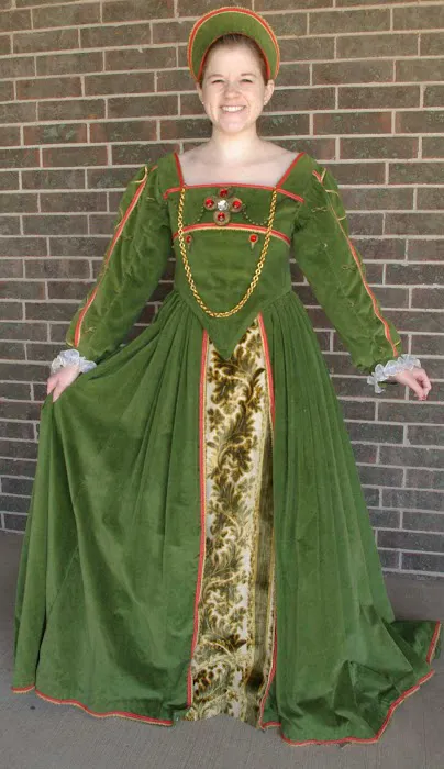 Queen of Hart's Costumes and Dancewear Picture 6