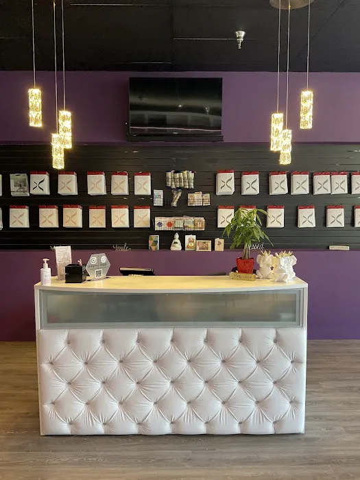 En Pointe Dancewear Boutique Picture 9