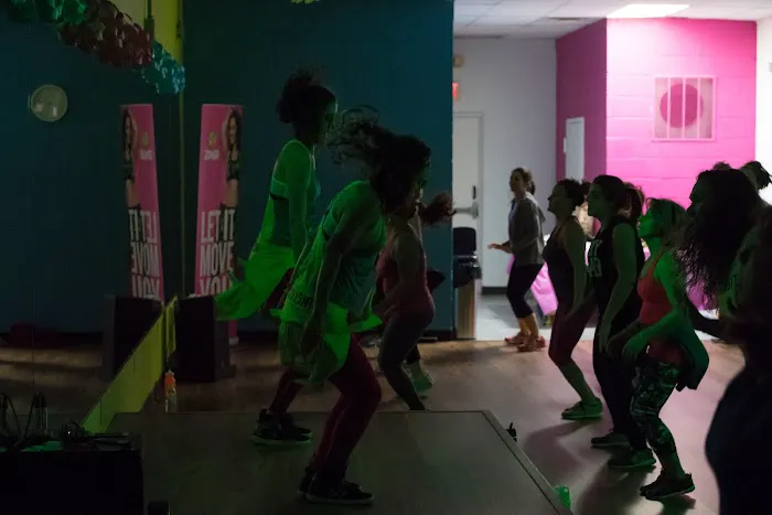 Z Sweat Dance and Fitness Picture 1