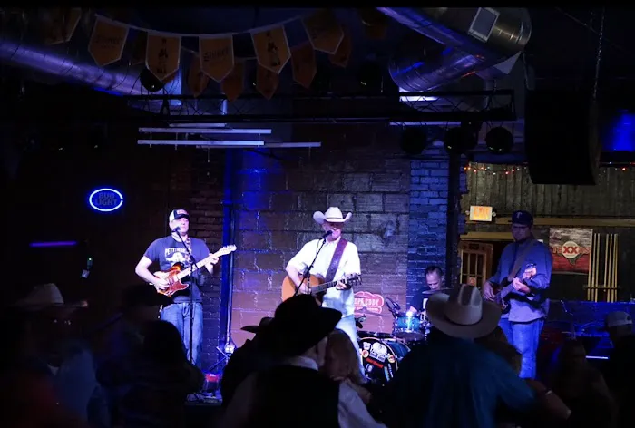 RedRock Saloon Picture 5