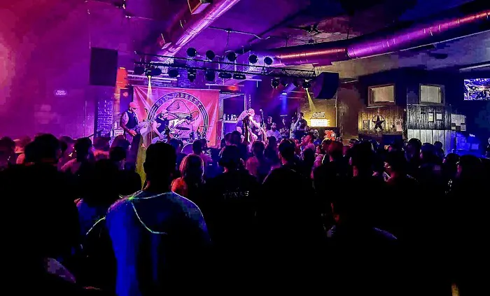 RedRock Saloon Picture 8
