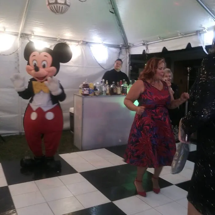 Letz Dance On It Picture 6