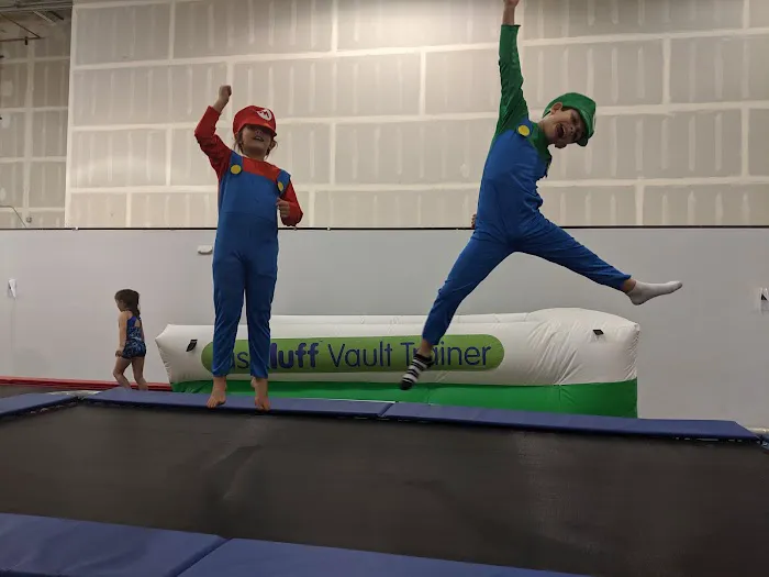 Julian's Parkour & Gymnastics Picture 7
