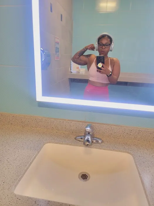 Crunch Fitness - Greenacres Picture 4