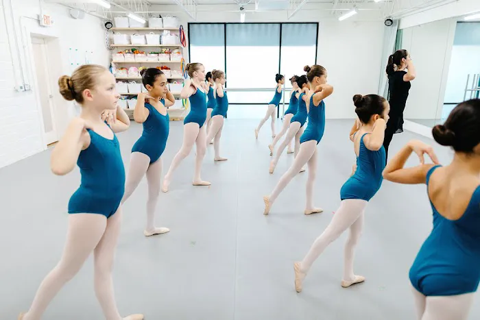 River Oaks Dance - Tanglewood Picture 2