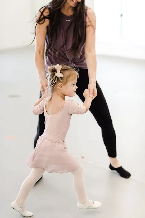 River Oaks Dance - Tanglewood Picture 3