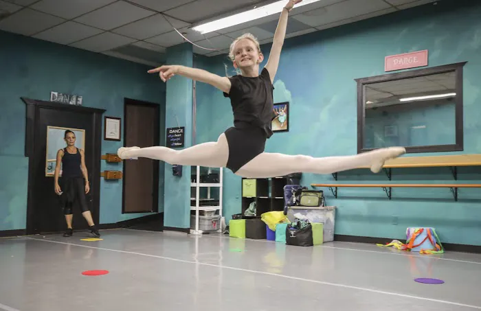 Studio 4 School of Dance Picture 5