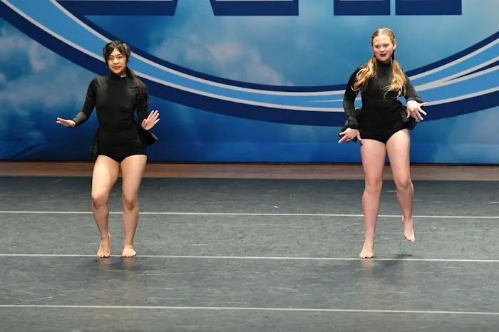 Doncov Dance Company Picture 6