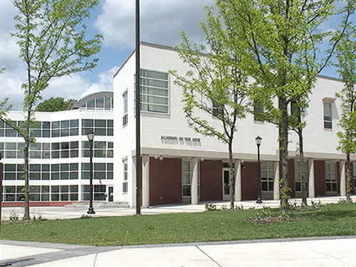 Greater Hartford Academy of the Arts Half Day Picture 2