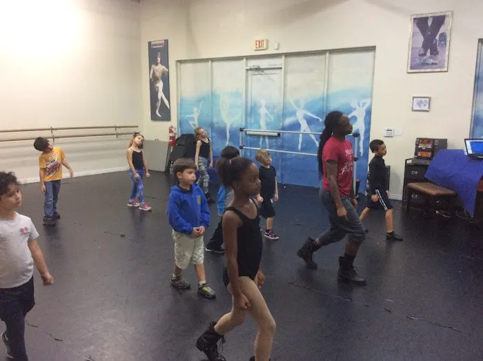 Inna's Hall of Fame Performing Arts Conservatory Picture 4
