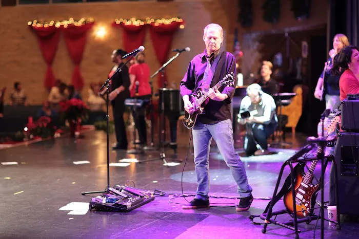 Calvary Chapel Worship Center Picture 3