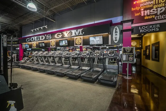 Gold's Gym Picture 2