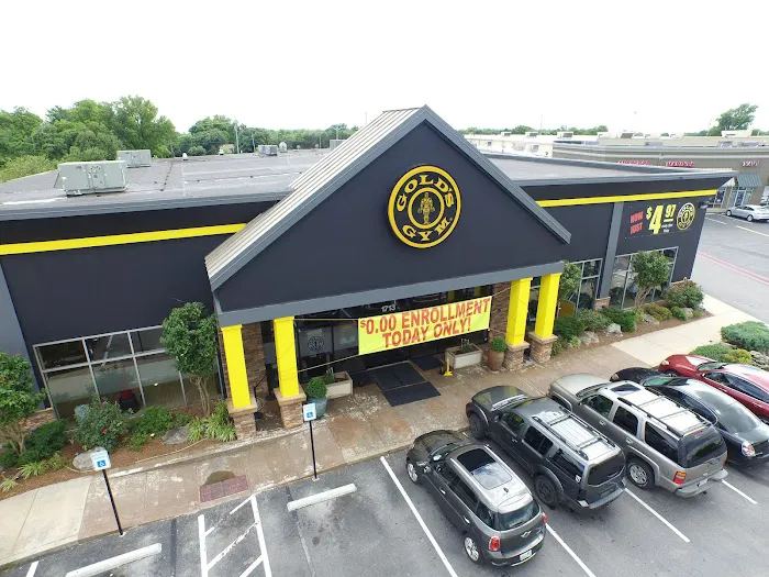 Gold's Gym Picture 3
