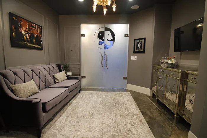 Studio 24 Picture 1