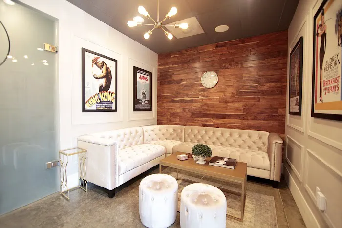 Studio 24 Picture 4