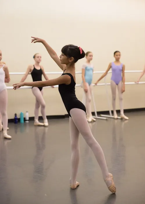 Showcase Studioz Picture 4