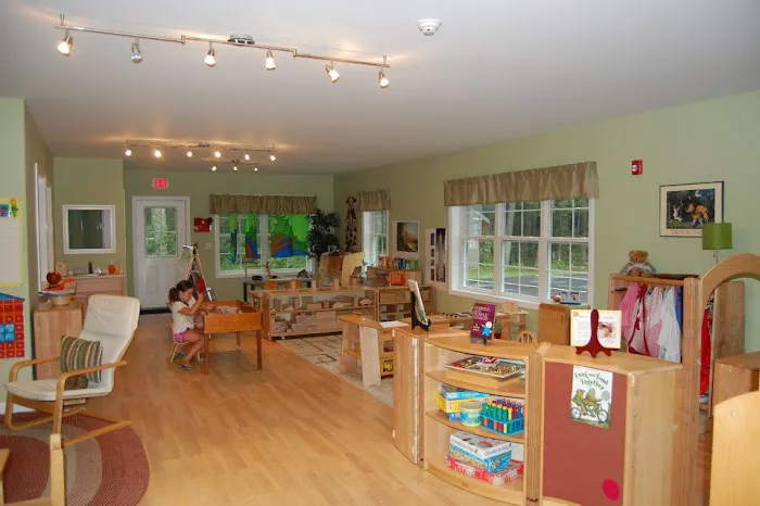 The Little Schoolhouse on Maine Picture 7