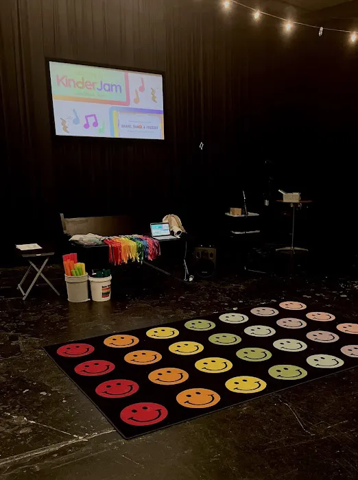 Ellington Studios Picture 6