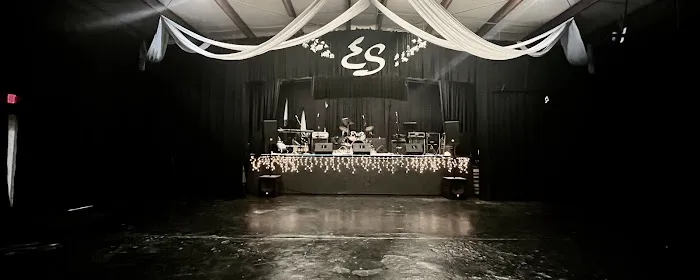 Ellington Studios Picture 7