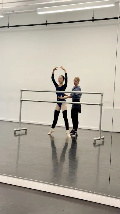 Ballet Coach NYC; Private Ballet Lessons by ABT Ballerina Picture 1