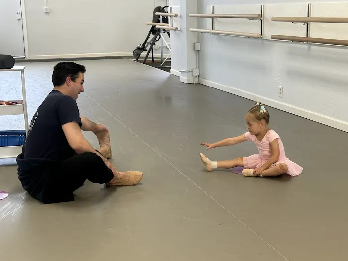 Ballet Tiburon Picture 4