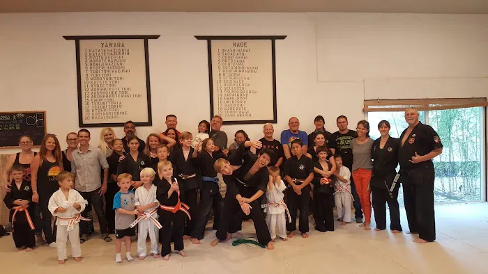 Hikari Ryuza Center Picture 6